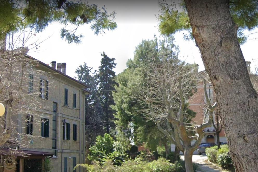 13 - APPARTAMENTO - VENDITA - COLLI DEL TRONTO CENTRO STORICO - € 30000