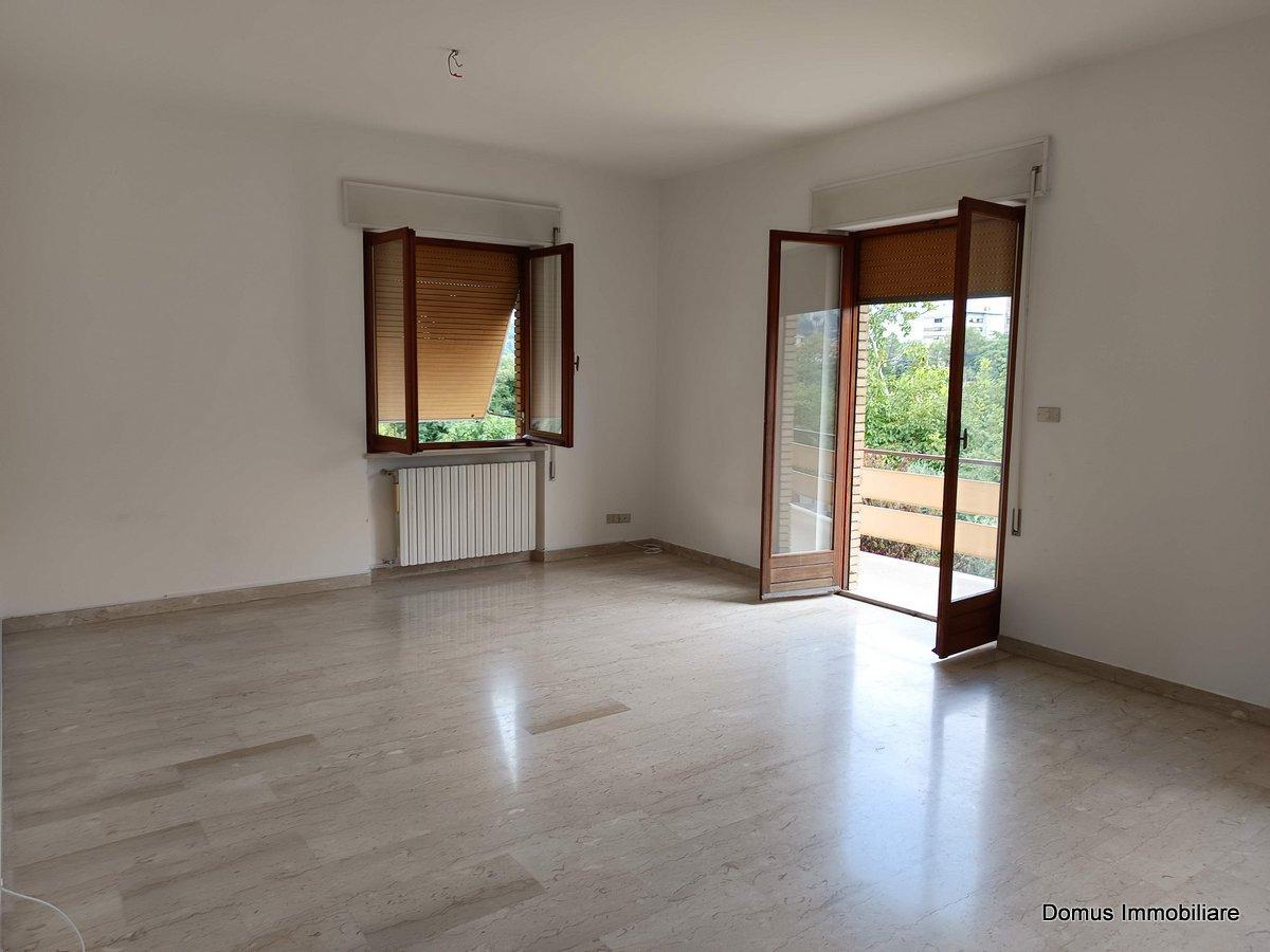 1 APPARTAMENTO ASCOLI PICENO € 200000