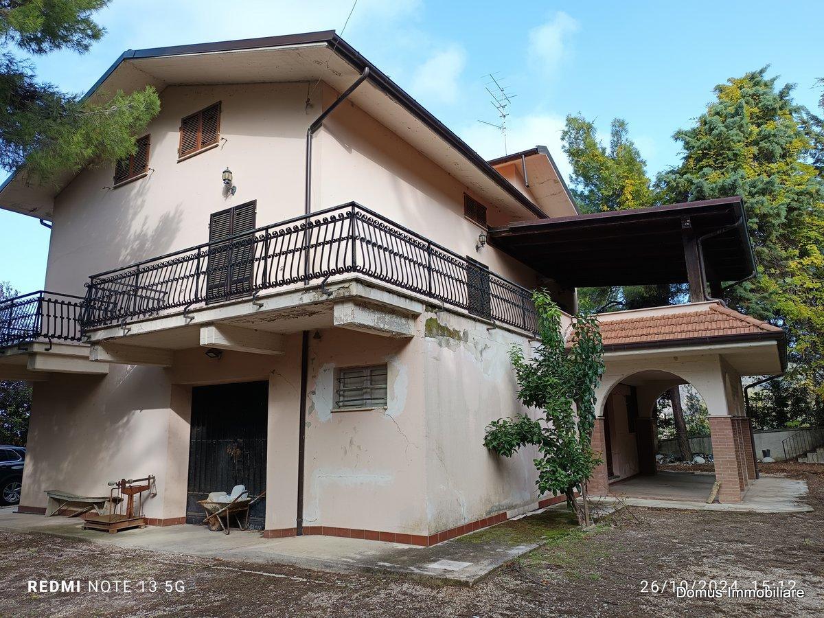 22 CASA INDIPENDENTE CONTROGUERRA € 175000