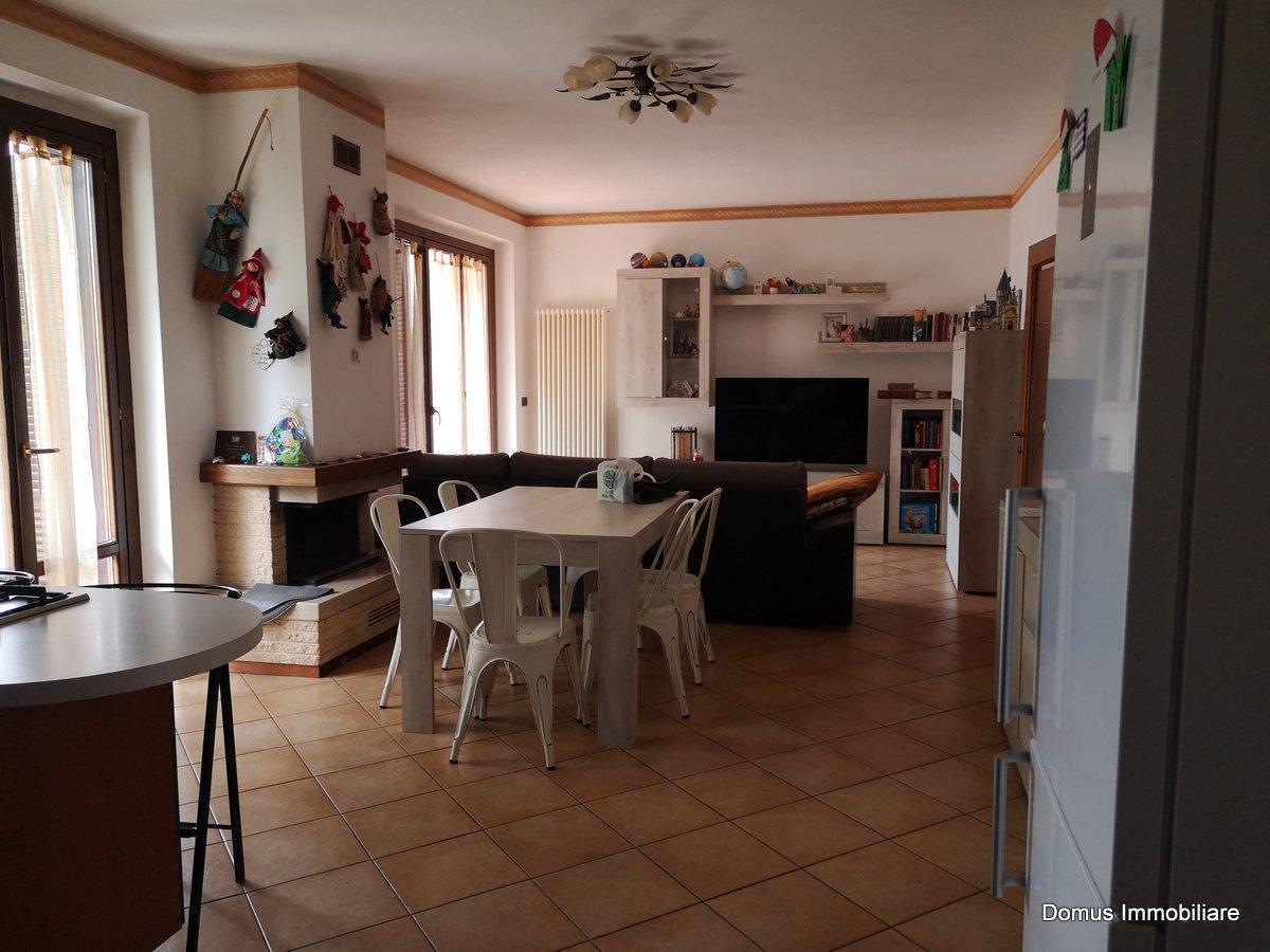 24 APPARTAMENTO CON INGRESSO INDIPENDENTE FOLIGNANO € 139000