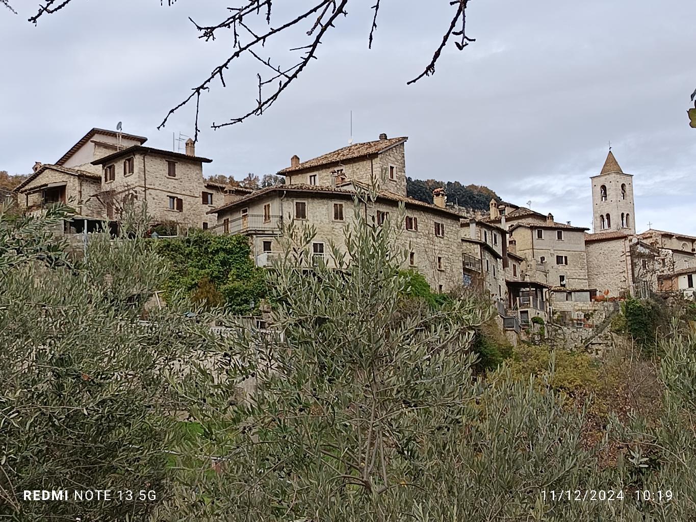 3 - CASA SEMINDIPENDENTE - VENDITA - ASCOLI PICENO CASTEL TROSINO - € 150000
