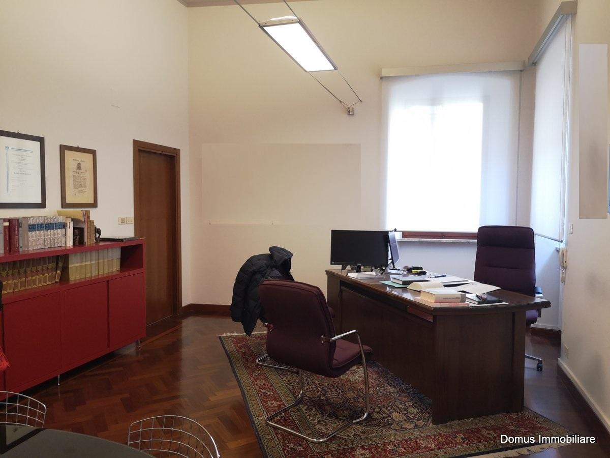 5 - APPARTAMENTO - VENDITA - ASCOLI PICENO CENTRO STORICO - € 174000